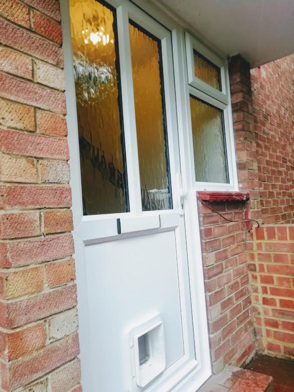 Cozy Loft In Bushey, 20 Mins By Train To Euston London Apartman Kültér fotó