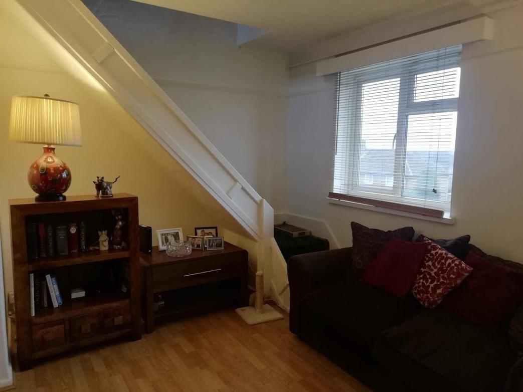 Cozy Loft In Bushey, 20 Mins By Train To Euston London Apartman Kültér fotó